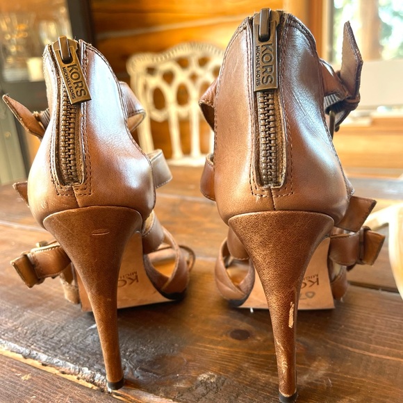 Michael Kors heels - Picture 3 of 5